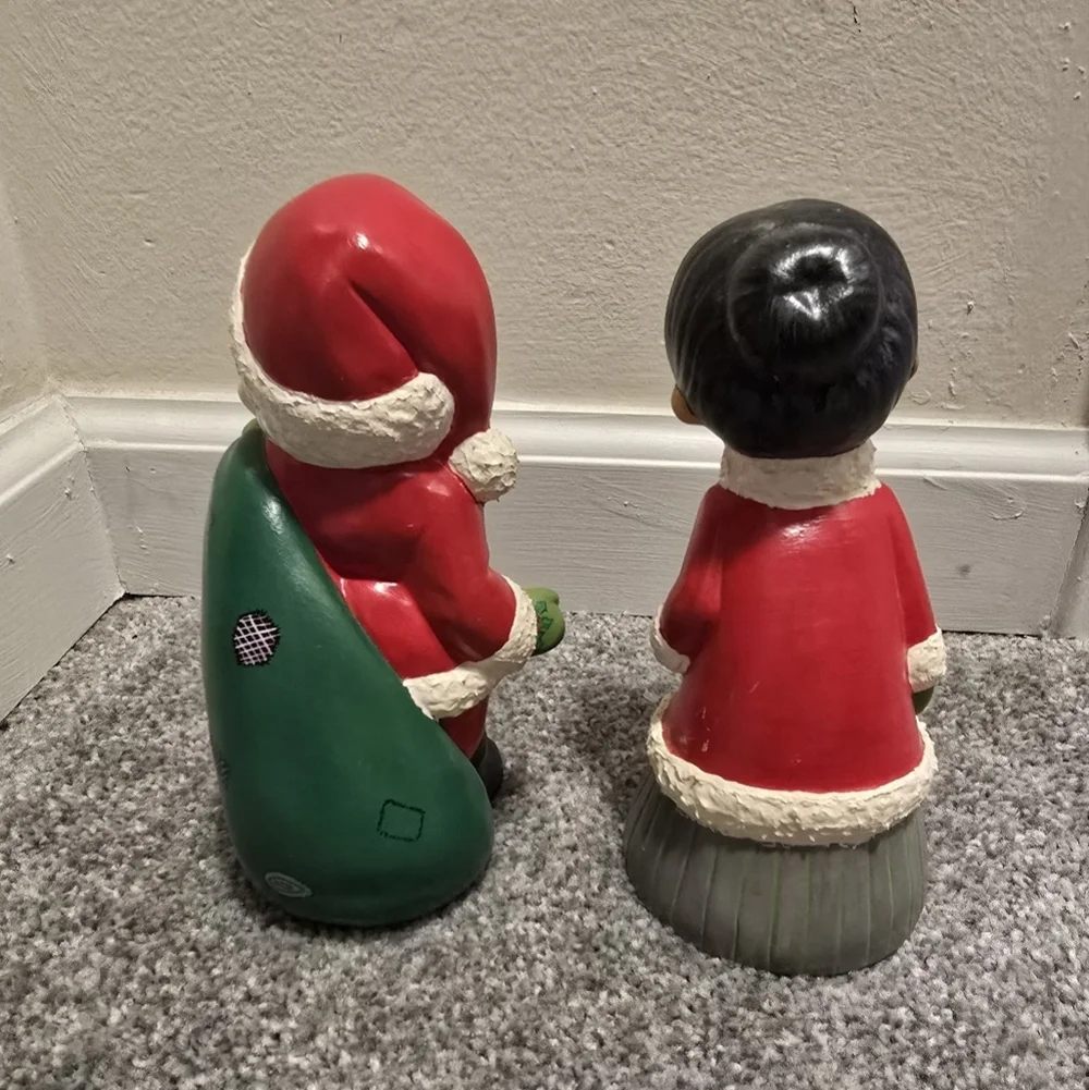 1981 Vintage Santa & Mrs Clause Ceramic Handpainted Christmas Figures
